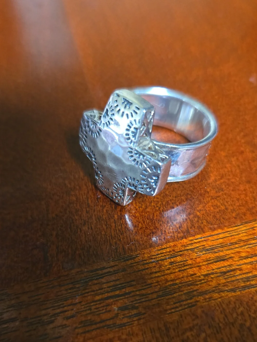 Silpada Good Graces Sterling Silver Cross Ring - Picture 2 of 13